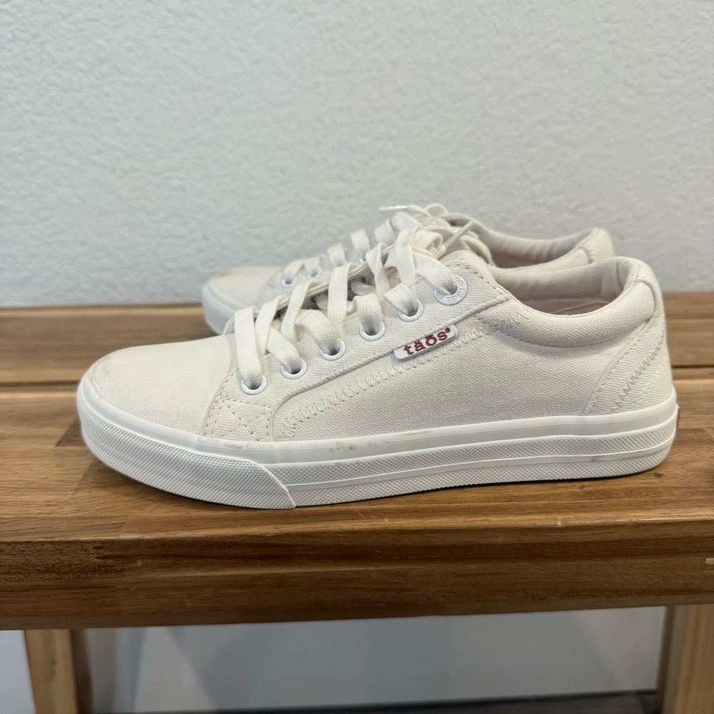 TAOS- White Plim Soul Canvas Sneaker - Size 6.5 - Picture 5 of 7
